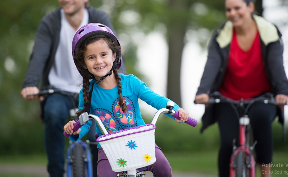 kid cycling